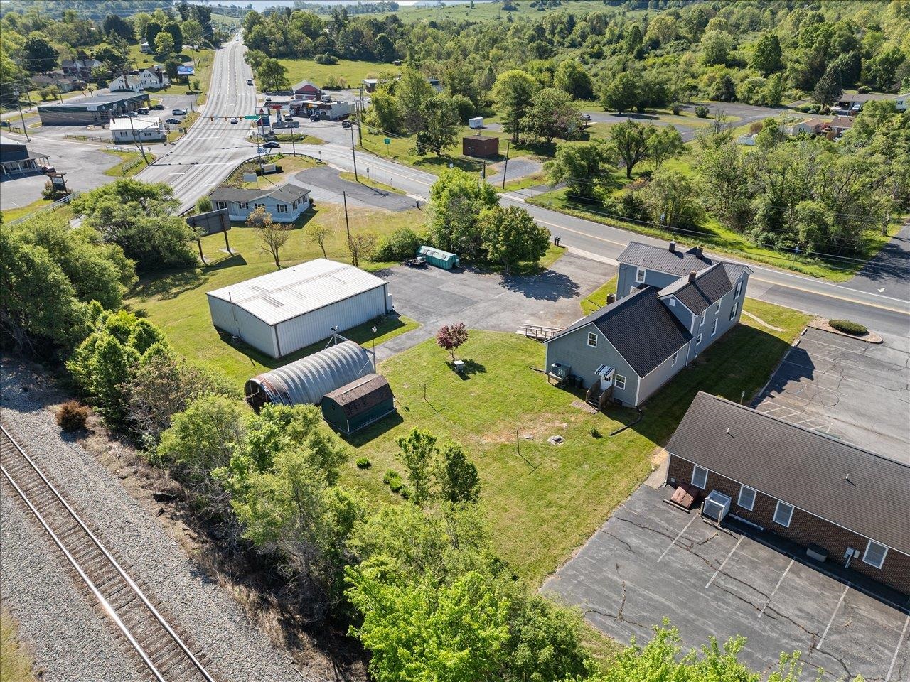 35 TINKLING SPRING RD, FISHERSVILLE, Virginia 22939, ,Commercial,35 TINKLING SPRING RD,672874 MLS # 672874