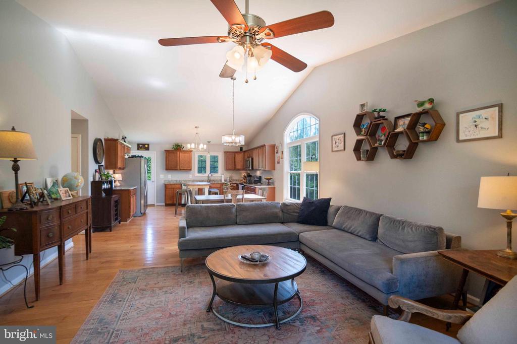 21281 OLD MILL RD, CULPEPER, Virginia 22701, 3 Bedrooms Bedrooms, ,2 BathroomsBathrooms,Residential,21281 OLD MILL RD,VACU2011652 MLS # VACU2011652