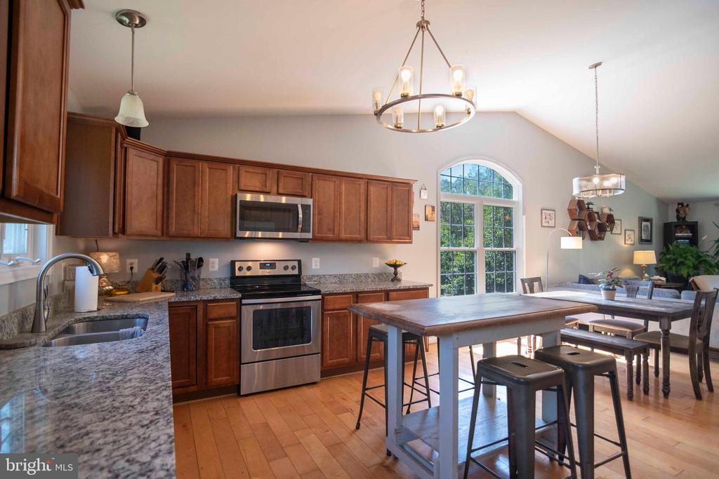 21281 OLD MILL RD, CULPEPER, Virginia 22701, 3 Bedrooms Bedrooms, ,2 BathroomsBathrooms,Residential,21281 OLD MILL RD,VACU2011652 MLS # VACU2011652