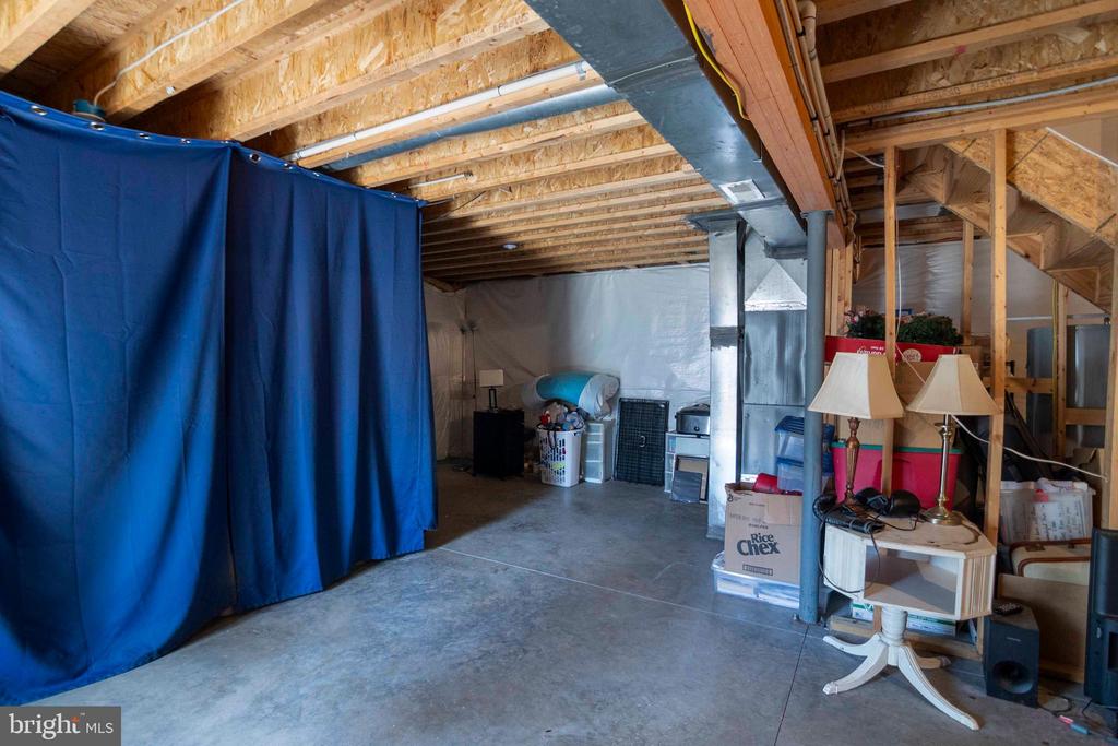 21281 OLD MILL RD, CULPEPER, Virginia 22701, 3 Bedrooms Bedrooms, ,2 BathroomsBathrooms,Residential,21281 OLD MILL RD,VACU2011652 MLS # VACU2011652