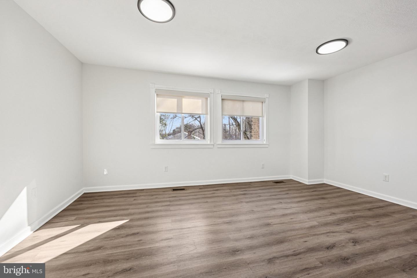 502 GILES PL, STERLING, Virginia 20164, 3 Bedrooms Bedrooms, ,3 BathroomsBathrooms,Residential,For sale,502 GILES PL,VALO2103332 MLS # VALO2103332