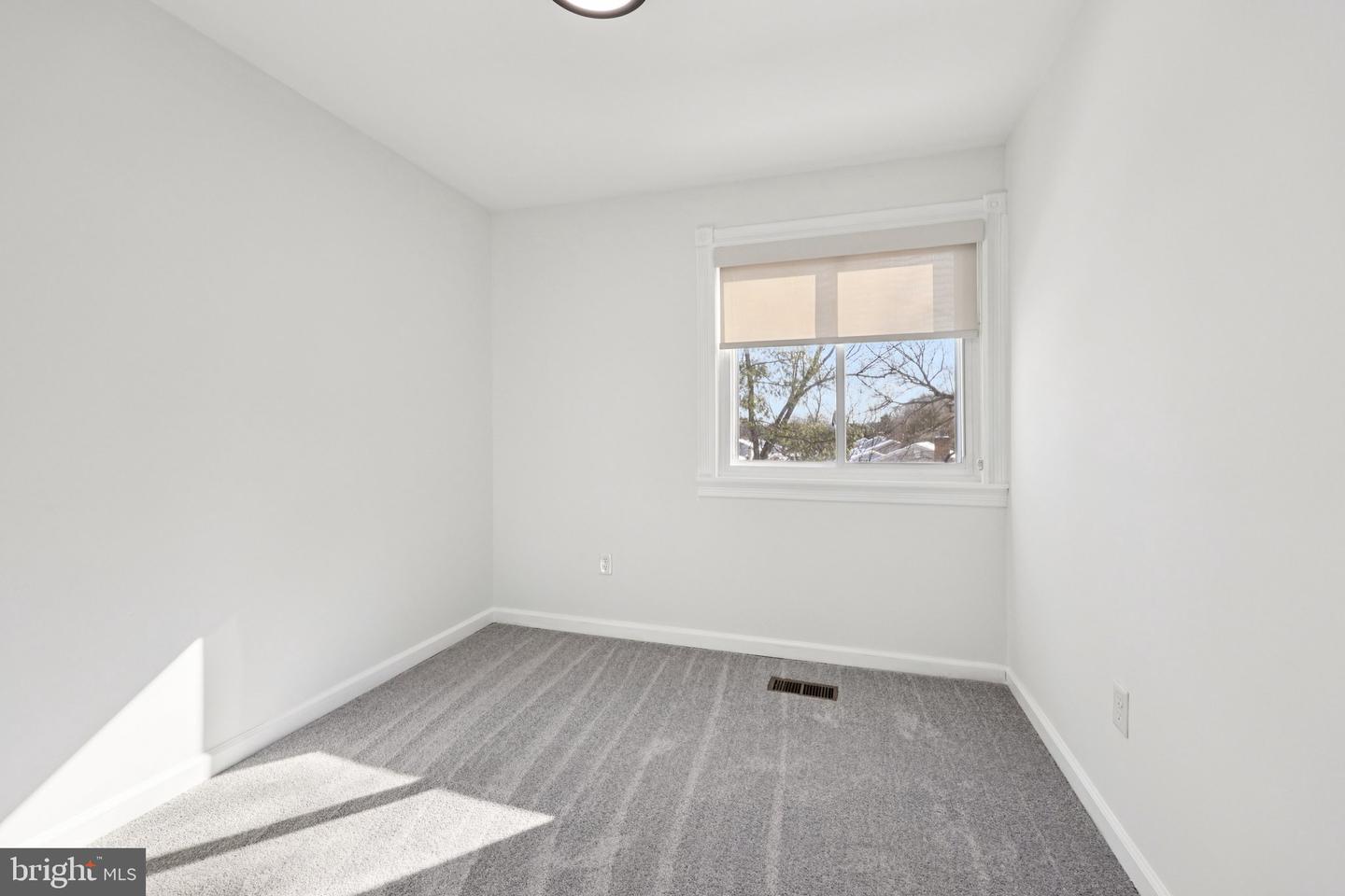 502 GILES PL, STERLING, Virginia 20164, 3 Bedrooms Bedrooms, ,3 BathroomsBathrooms,Residential,For sale,502 GILES PL,VALO2103332 MLS # VALO2103332