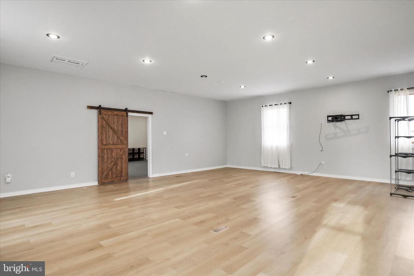 6043 BROAD ST, MOUNT JACKSON, Virginia 22842, ,Land,For sale,6043 BROAD ST,VASH2013474 MLS # VASH2013474