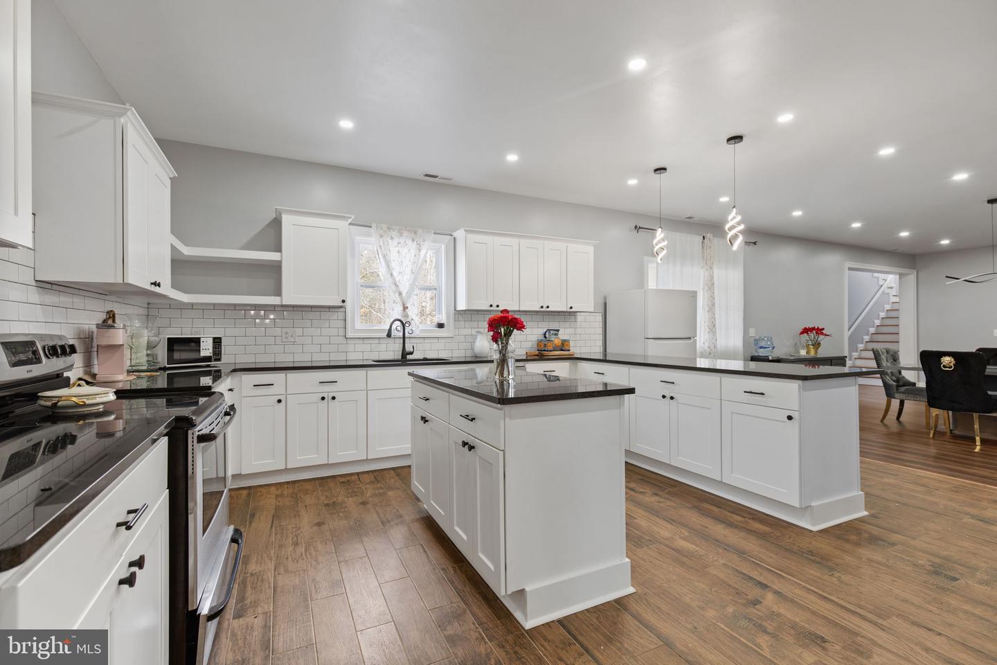 1817 SLATE MILL BRANCH RD, CHARLOTTESVILLE, Virginia 22903, 3 Bedrooms Bedrooms, ,3 BathroomsBathrooms,Residential,For sale,1817 SLATE MILL BRANCH RD,VAAB2000920 MLS # VAAB2000920 1817 SLATE MILL BRANCH RD, CHARLOTTESVILLE, Virginia 22903, 3 Bedrooms Bedrooms, ,3 BathroomsBathrooms,Residential,For sale,1817 SLATE MILL BRANCH RD,VAAB2000920 MLS # VAAB2000920