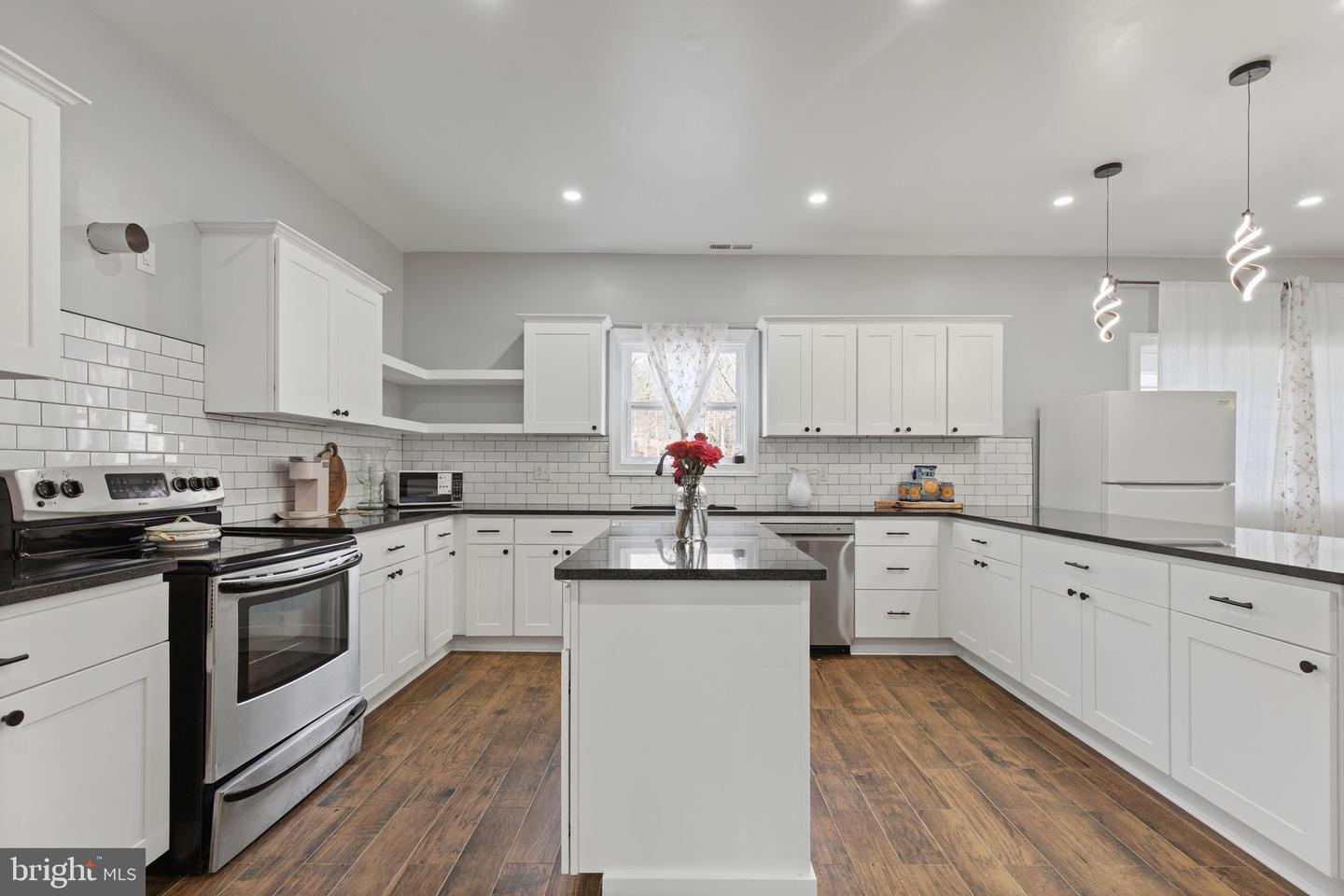 1817 SLATE MILL BRANCH RD, CHARLOTTESVILLE, Virginia 22903, 3 Bedrooms Bedrooms, ,3 BathroomsBathrooms,Residential,For sale,1817 SLATE MILL BRANCH RD,VAAB2000920 MLS # VAAB2000920 1817 SLATE MILL BRANCH RD, CHARLOTTESVILLE, Virginia 22903, 3 Bedrooms Bedrooms, ,3 BathroomsBathrooms,Residential,For sale,1817 SLATE MILL BRANCH RD,VAAB2000920 MLS # VAAB2000920