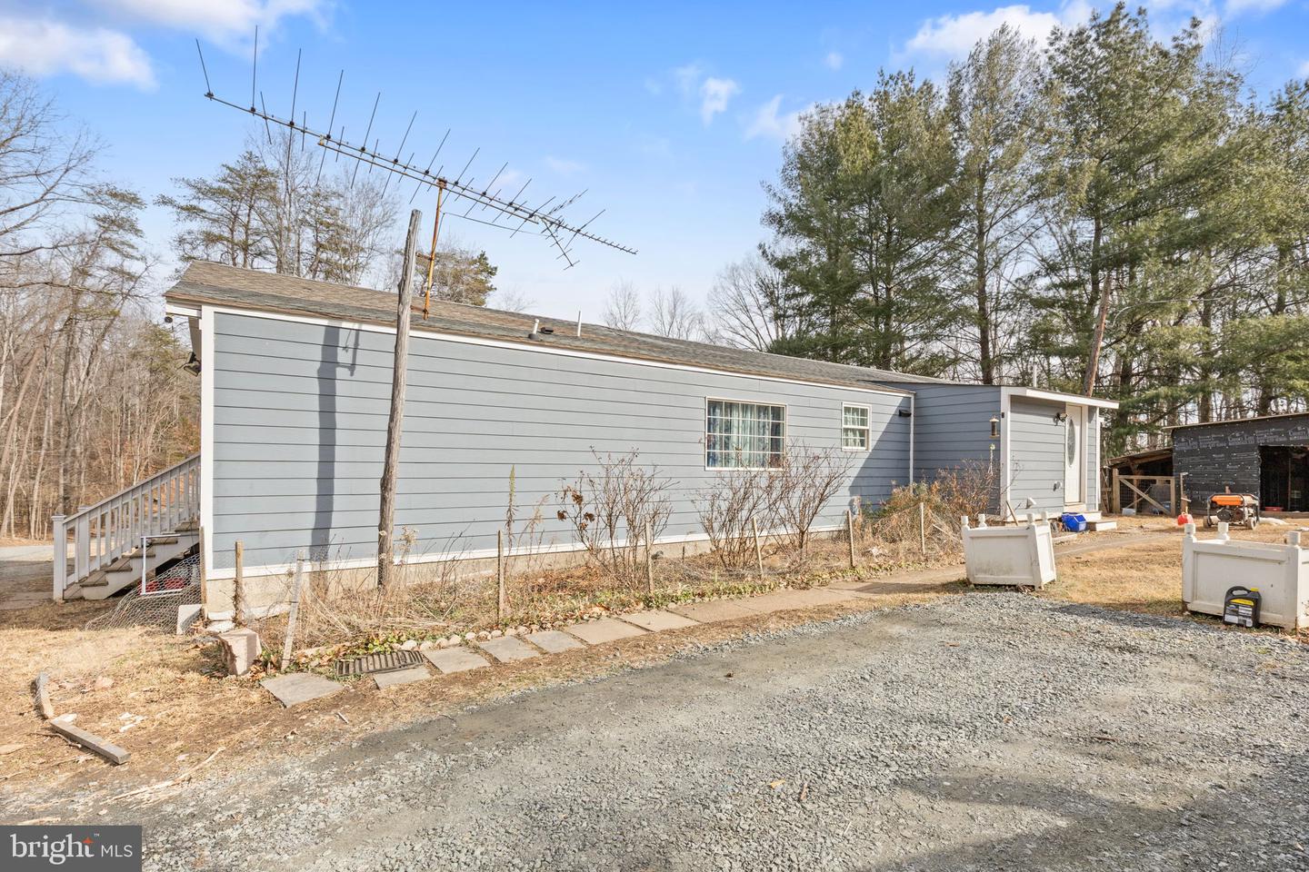 1817 SLATE MILL BRANCH RD, CHARLOTTESVILLE, Virginia 22903, 3 Bedrooms Bedrooms, ,3 BathroomsBathrooms,Residential,For sale,1817 SLATE MILL BRANCH RD,VAAB2000920 MLS # VAAB2000920 1817 SLATE MILL BRANCH RD, CHARLOTTESVILLE, Virginia 22903, 3 Bedrooms Bedrooms, ,3 BathroomsBathrooms,Residential,For sale,1817 SLATE MILL BRANCH RD,VAAB2000920 MLS # VAAB2000920