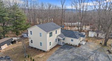 1817 SLATE MILL BRANCH RD, CHARLOTTESVILLE, Virginia 22903, 3 Bedrooms Bedrooms, ,3 BathroomsBathrooms,Residential,For sale,1817 SLATE MILL BRANCH RD,VAAB2000920 MLS # VAAB2000920