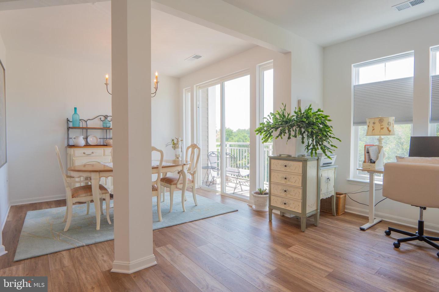 13970 ENGLEFIELD DR #303, WOODBRIDGE, Virginia 22193, 2 Bedrooms Bedrooms, 7 Rooms Rooms,2 BathroomsBathrooms,Residential,For sale,13970 ENGLEFIELD DR #303,VAPW2100186 MLS # VAPW2100186