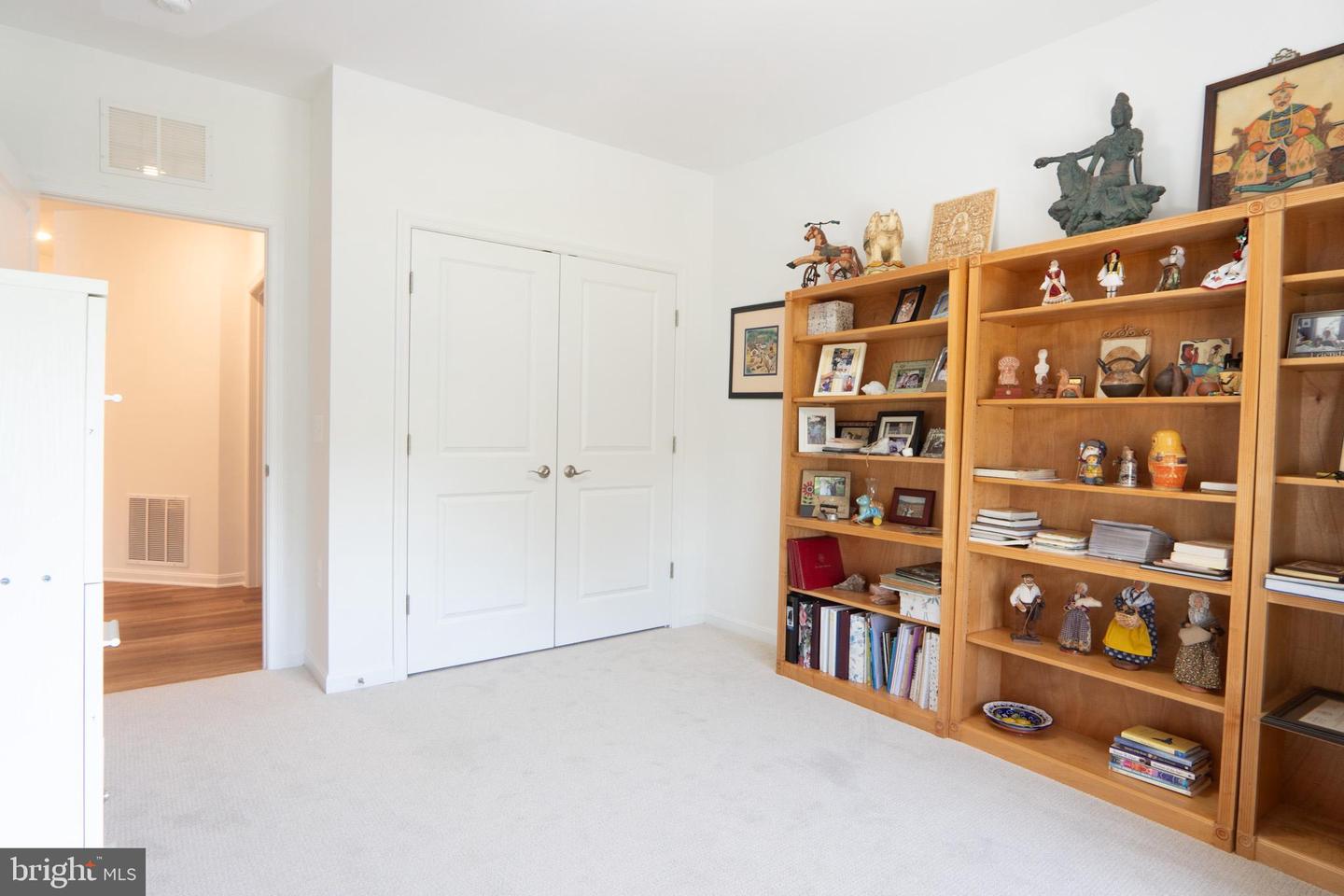 13970 ENGLEFIELD DR #303, WOODBRIDGE, Virginia 22193, 2 Bedrooms Bedrooms, 7 Rooms Rooms,2 BathroomsBathrooms,Residential,For sale,13970 ENGLEFIELD DR #303,VAPW2100186 MLS # VAPW2100186