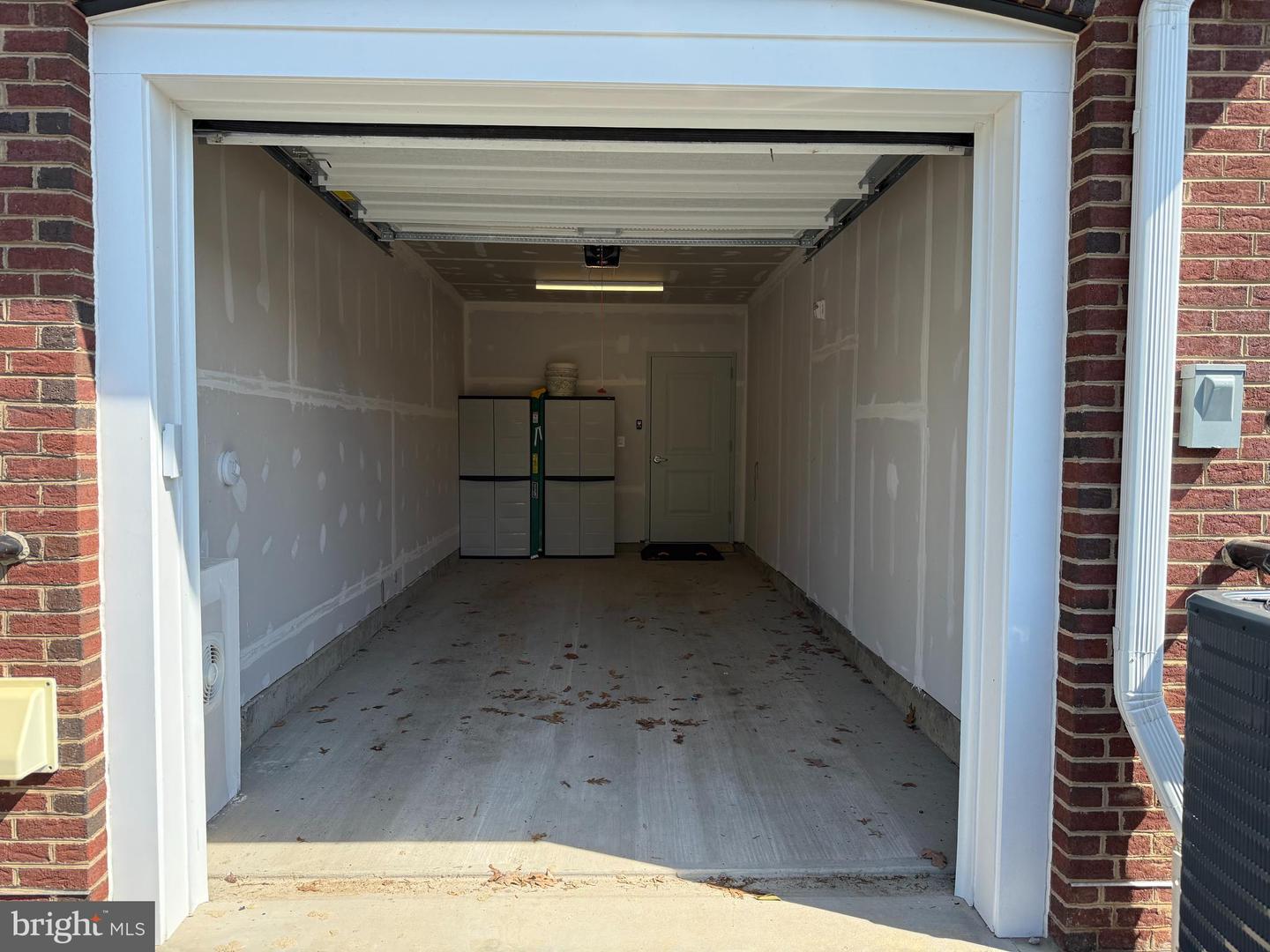 13970 ENGLEFIELD DR #303, WOODBRIDGE, Virginia 22193, 2 Bedrooms Bedrooms, 7 Rooms Rooms,2 BathroomsBathrooms,Residential,For sale,13970 ENGLEFIELD DR #303,VAPW2100186 MLS # VAPW2100186