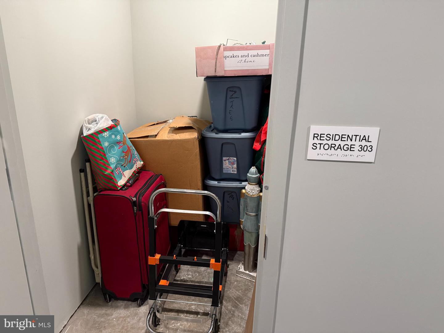 13970 ENGLEFIELD DR #303, WOODBRIDGE, Virginia 22193, 2 Bedrooms Bedrooms, 7 Rooms Rooms,2 BathroomsBathrooms,Residential,For sale,13970 ENGLEFIELD DR #303,VAPW2100186 MLS # VAPW2100186