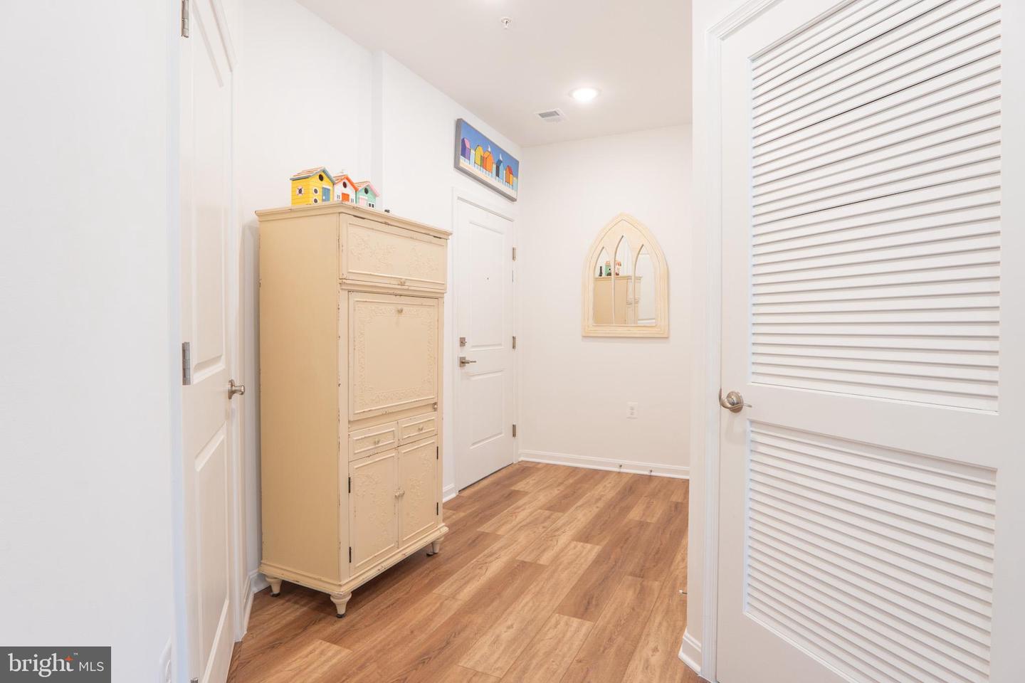 13970 ENGLEFIELD DR #303, WOODBRIDGE, Virginia 22193, 2 Bedrooms Bedrooms, 7 Rooms Rooms,2 BathroomsBathrooms,Residential,For sale,13970 ENGLEFIELD DR #303,VAPW2100186 MLS # VAPW2100186