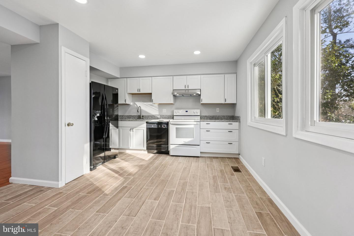 500 GILES PL, STERLING, Virginia 20164, 3 Bedrooms Bedrooms, ,3 BathroomsBathrooms,Residential,For sale,500 GILES PL,VALO2103324 MLS # VALO2103324