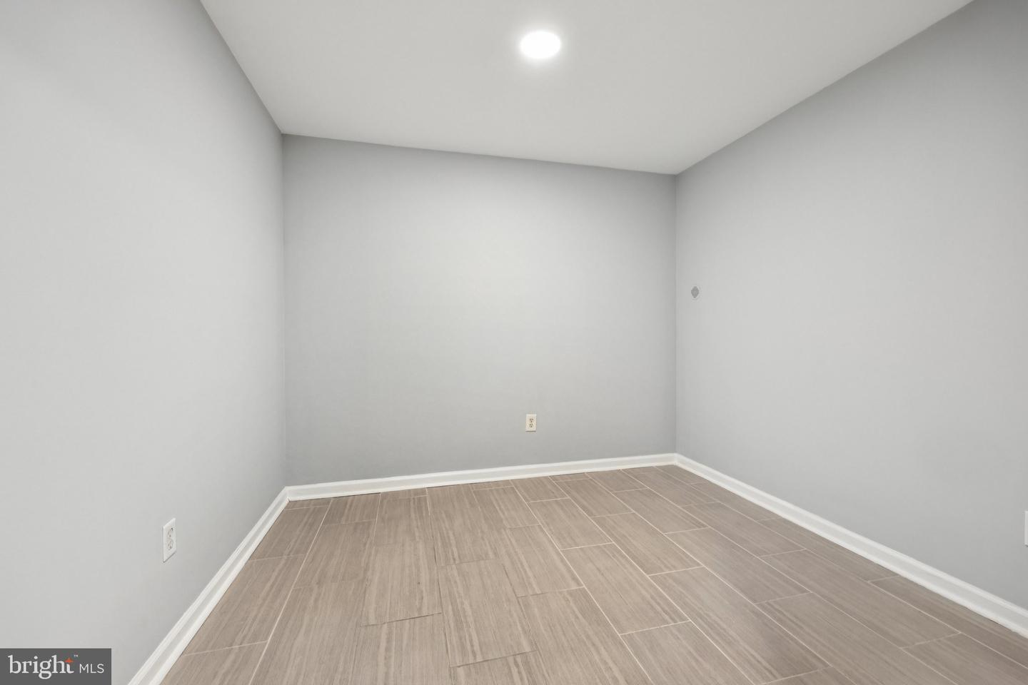 500 GILES PL, STERLING, Virginia 20164, 3 Bedrooms Bedrooms, ,3 BathroomsBathrooms,Residential,For sale,500 GILES PL,VALO2103324 MLS # VALO2103324