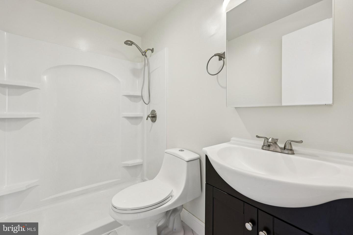 500 GILES PL, STERLING, Virginia 20164, 3 Bedrooms Bedrooms, ,3 BathroomsBathrooms,Residential,For sale,500 GILES PL,VALO2103324 MLS # VALO2103324