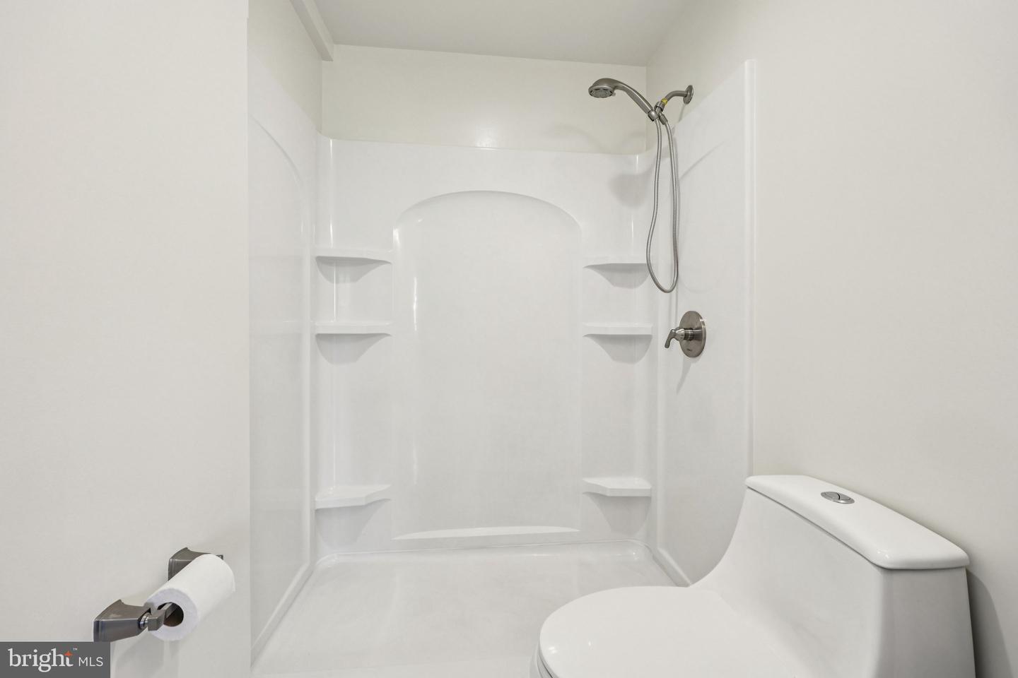 500 GILES PL, STERLING, Virginia 20164, 3 Bedrooms Bedrooms, ,3 BathroomsBathrooms,Residential,For sale,500 GILES PL,VALO2103324 MLS # VALO2103324