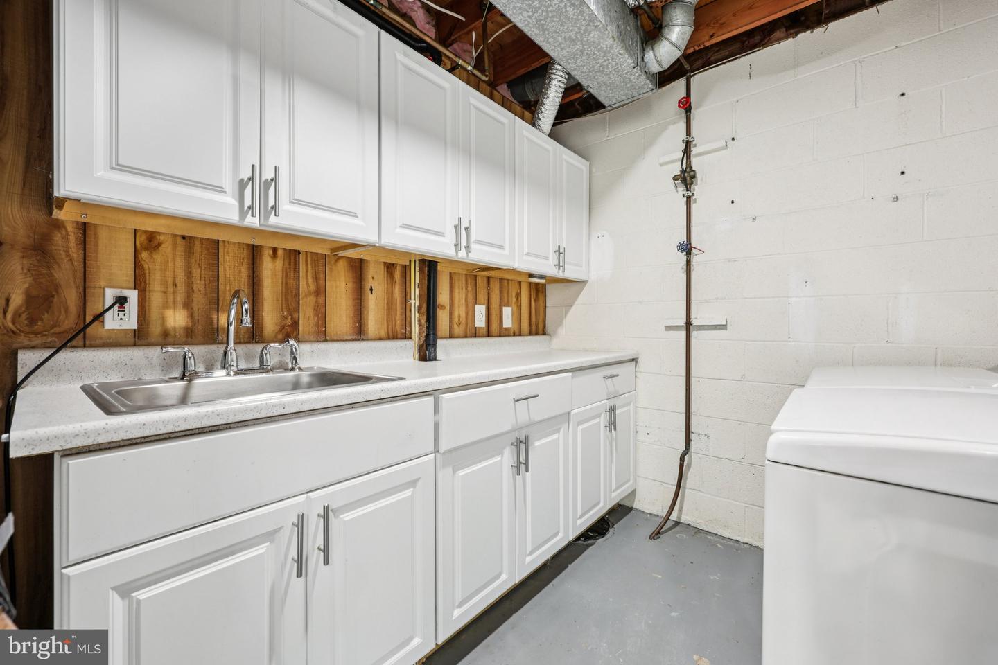 500 GILES PL, STERLING, Virginia 20164, 3 Bedrooms Bedrooms, ,3 BathroomsBathrooms,Residential,For sale,500 GILES PL,VALO2103324 MLS # VALO2103324