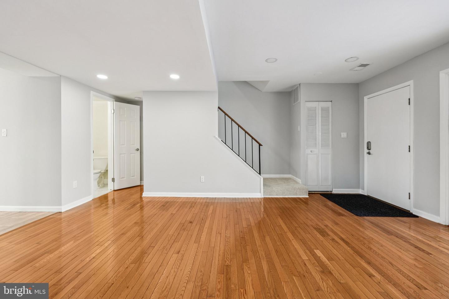 500 GILES PL, STERLING, Virginia 20164, 3 Bedrooms Bedrooms, ,3 BathroomsBathrooms,Residential,For sale,500 GILES PL,VALO2103324 MLS # VALO2103324