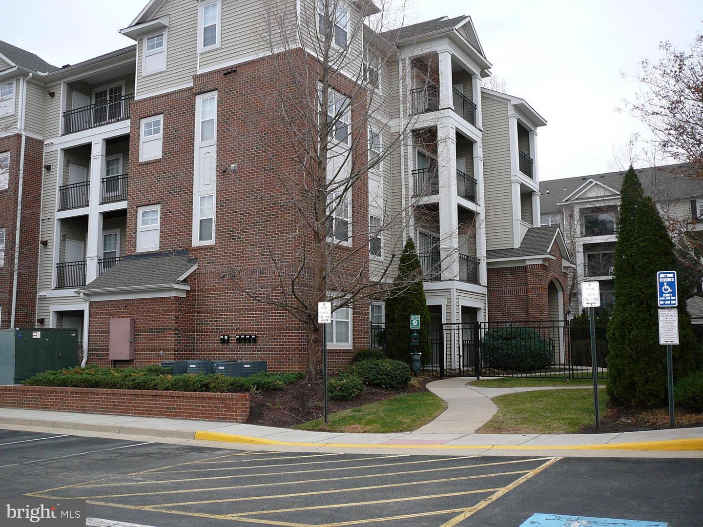 12958 CENTRE PARK CIR #120, HERNDON, Virginia 20171, 1 Bedroom Bedrooms, ,1 BathroomBathrooms,Residential,For sale,12958 CENTRE PARK CIR #120,VAFX2266912 MLS # VAFX2266912 12958 CENTRE PARK CIR #120, HERNDON, Virginia 20171, 1 Bedroom Bedrooms, ,1 BathroomBathrooms,Residential,For sale,12958 CENTRE PARK CIR #120,VAFX2266912 MLS # VAFX2266912