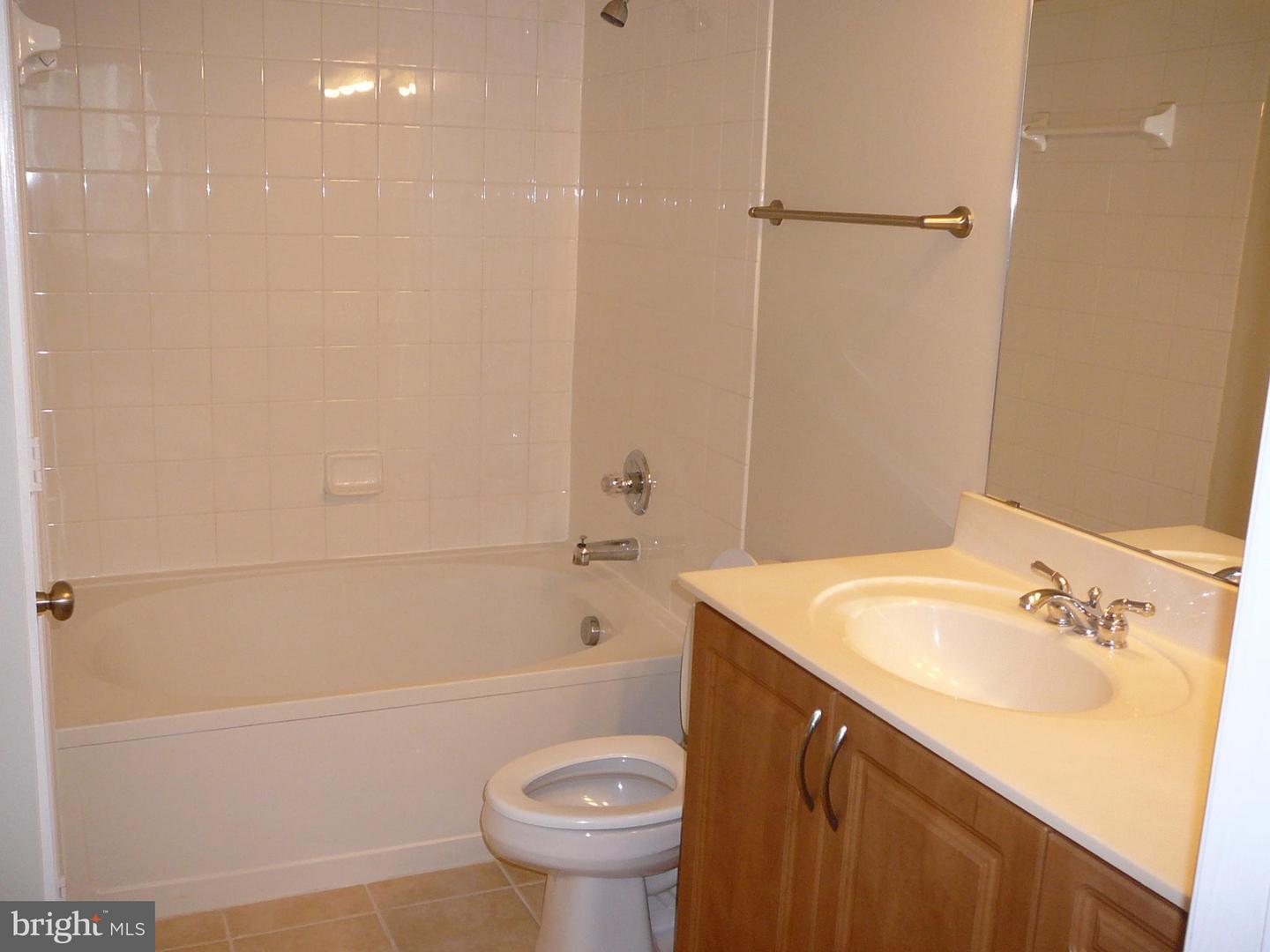 12958 CENTRE PARK CIR #120, HERNDON, Virginia 20171, 1 Bedroom Bedrooms, ,1 BathroomBathrooms,Residential,For sale,12958 CENTRE PARK CIR #120,VAFX2266912 MLS # VAFX2266912 12958 CENTRE PARK CIR #120, HERNDON, Virginia 20171, 1 Bedroom Bedrooms, ,1 BathroomBathrooms,Residential,For sale,12958 CENTRE PARK CIR #120,VAFX2266912 MLS # VAFX2266912