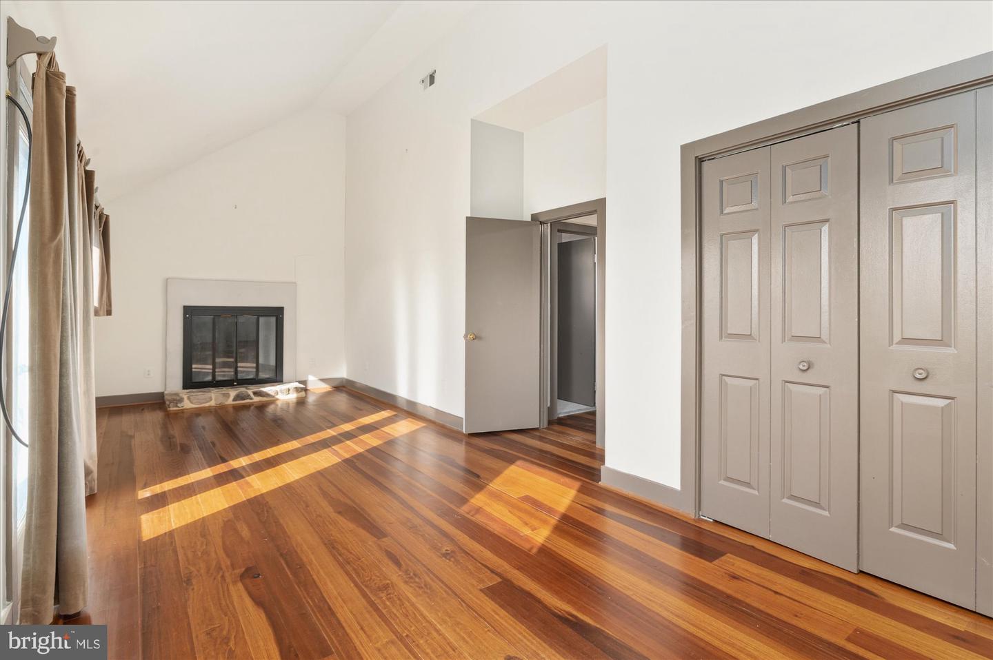 18935 YELLOW SCHOOLHOUSE RD, BLUEMONT, Virginia 20135, 5 Bedrooms Bedrooms, ,3 BathroomsBathrooms,Residential,For sale,18935 YELLOW SCHOOLHOUSE RD,VALO2107062 MLS # VALO2107062