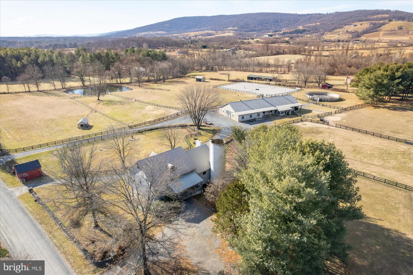 18935 YELLOW SCHOOLHOUSE RD, BLUEMONT, Virginia 20135, 5 Bedrooms Bedrooms, ,3 BathroomsBathrooms,Residential,For sale,18935 YELLOW SCHOOLHOUSE RD,VALO2107062 MLS # VALO2107062