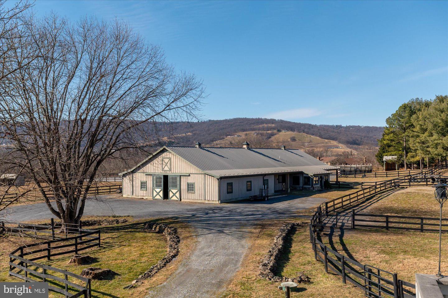 18935 YELLOW SCHOOLHOUSE RD, BLUEMONT, Virginia 20135, 5 Bedrooms Bedrooms, ,3 BathroomsBathrooms,Residential,For sale,18935 YELLOW SCHOOLHOUSE RD,VALO2107062 MLS # VALO2107062