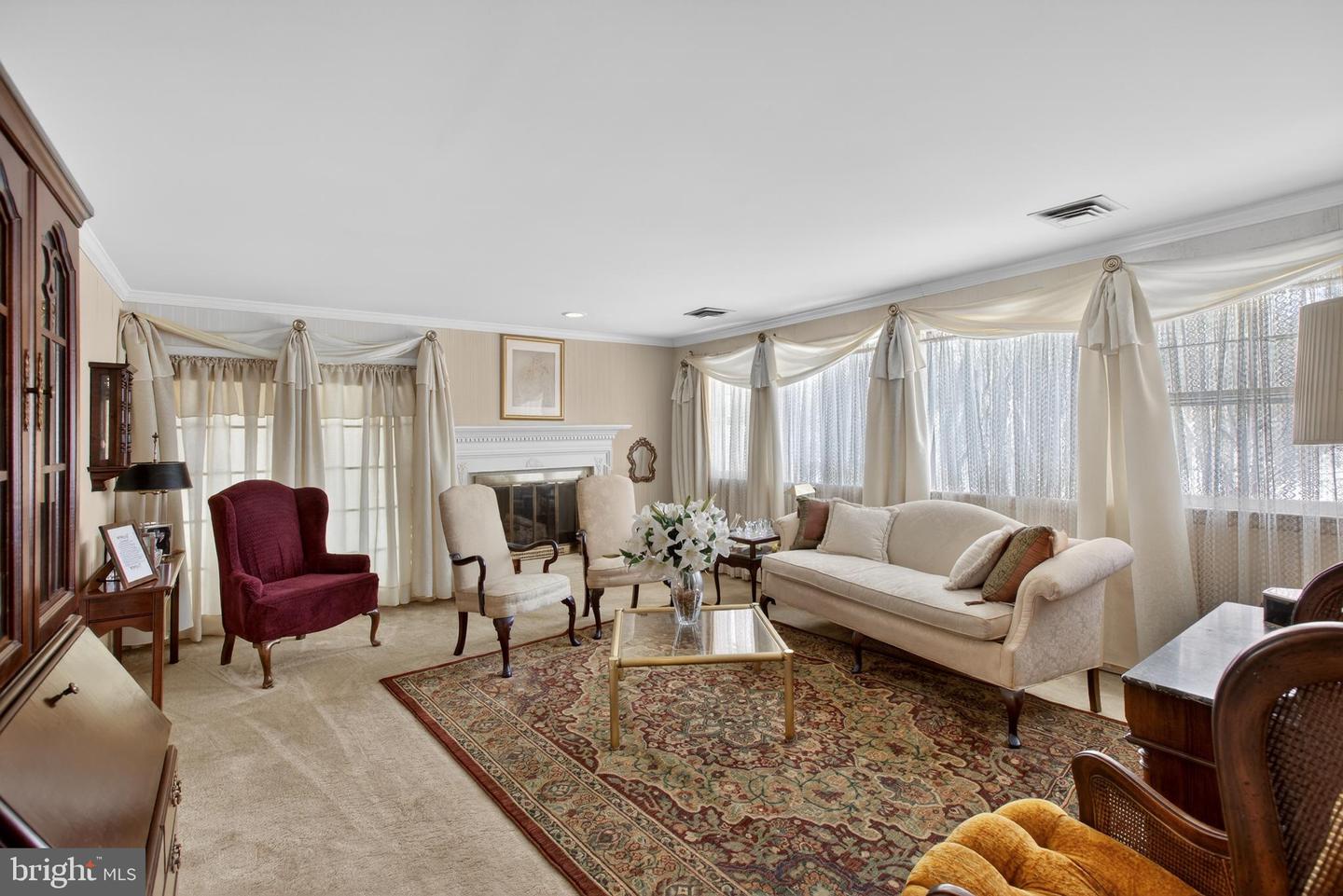 13406 COMPTON RD, CLIFTON, Virginia 20124, 4 Bedrooms Bedrooms, ,3 BathroomsBathrooms,Residential,For sale,13406 COMPTON RD,VAFX2269864 MLS # VAFX2269864 13406 COMPTON RD, CLIFTON, Virginia 20124, 4 Bedrooms Bedrooms, ,3 BathroomsBathrooms,Residential,For sale,13406 COMPTON RD,VAFX2269864 MLS # VAFX2269864