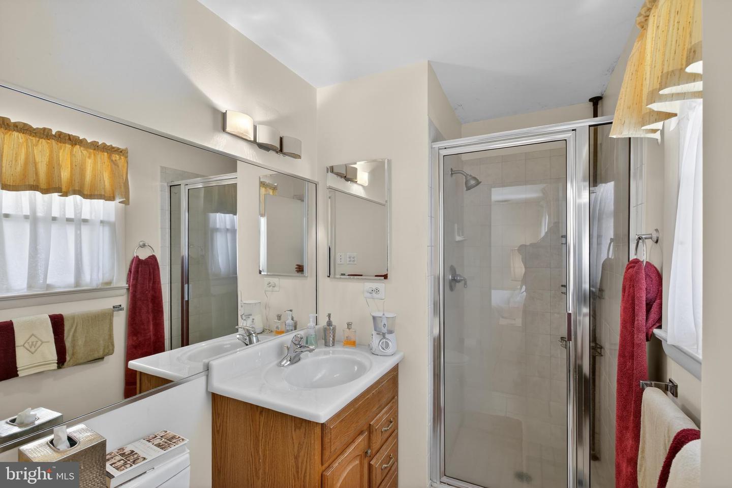 13406 COMPTON RD, CLIFTON, Virginia 20124, 4 Bedrooms Bedrooms, ,3 BathroomsBathrooms,Residential,For sale,13406 COMPTON RD,VAFX2269864 MLS # VAFX2269864 13406 COMPTON RD, CLIFTON, Virginia 20124, 4 Bedrooms Bedrooms, ,3 BathroomsBathrooms,Residential,For sale,13406 COMPTON RD,VAFX2269864 MLS # VAFX2269864