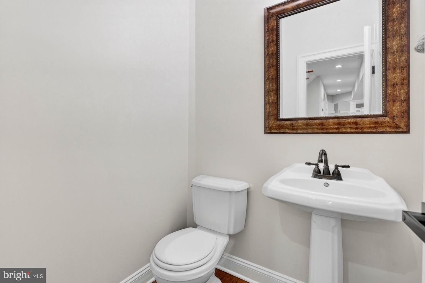 2503 EASIE ST, OAKTON, Virginia 22124, 4 Bedrooms Bedrooms, ,4 BathroomsBathrooms,Residential,For sale,2503 EASIE ST,VAFX2274238 MLS # VAFX2274238 2503 EASIE ST, OAKTON, Virginia 22124, 4 Bedrooms Bedrooms, ,4 BathroomsBathrooms,Residential,For sale,2503 EASIE ST,VAFX2274238 MLS # VAFX2274238