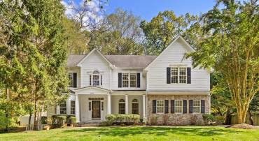 2503 EASIE ST, OAKTON, Virginia 22124, 4 Bedrooms Bedrooms, ,4 BathroomsBathrooms,Residential,For sale,2503 EASIE ST,VAFX2274238 MLS # VAFX2274238