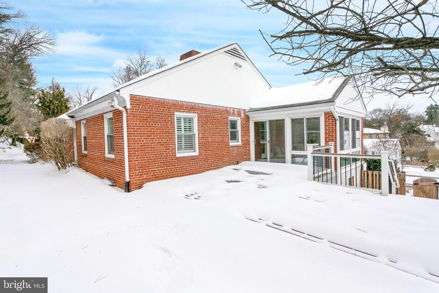 3438 N GEORGE MASON DR N, ARLINGTON, Virginia 22207, 3 Bedrooms Bedrooms, ,3 BathroomsBathrooms,Residential,For sale,3438 N GEORGE MASON DR N,VAAR2065338 MLS # VAAR2065338 3438 N GEORGE MASON DR N, ARLINGTON, Virginia 22207, 3 Bedrooms Bedrooms, ,3 BathroomsBathrooms,Residential,For sale,3438 N GEORGE MASON DR N,VAAR2065338 MLS # VAAR2065338