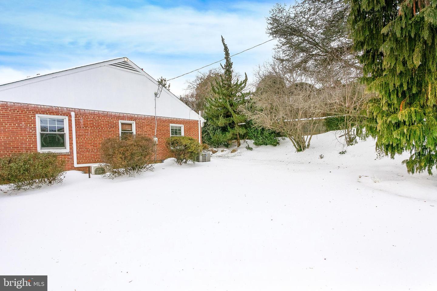 3438 N GEORGE MASON DR N, ARLINGTON, Virginia 22207, 3 Bedrooms Bedrooms, ,3 BathroomsBathrooms,Residential,For sale,3438 N GEORGE MASON DR N,VAAR2065338 MLS # VAAR2065338 3438 N GEORGE MASON DR N, ARLINGTON, Virginia 22207, 3 Bedrooms Bedrooms, ,3 BathroomsBathrooms,Residential,For sale,3438 N GEORGE MASON DR N,VAAR2065338 MLS # VAAR2065338