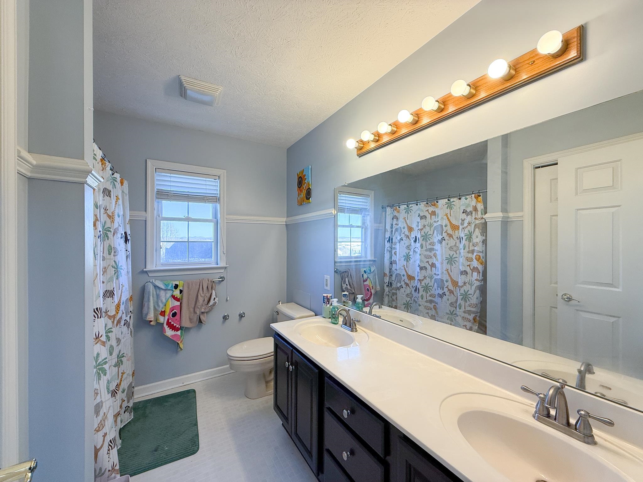 5868 FOXCROFT DR, ROCKINGHAM, Virginia 22801, 4 Bedrooms Bedrooms, ,2 BathroomsBathrooms,Residential,5868 FOXCROFT DR,672872 MLS # 672872 5868 FOXCROFT DR, ROCKINGHAM, Virginia 22801, 4 Bedrooms Bedrooms, ,2 BathroomsBathrooms,Residential,5868 FOXCROFT DR,672872 MLS # 672872