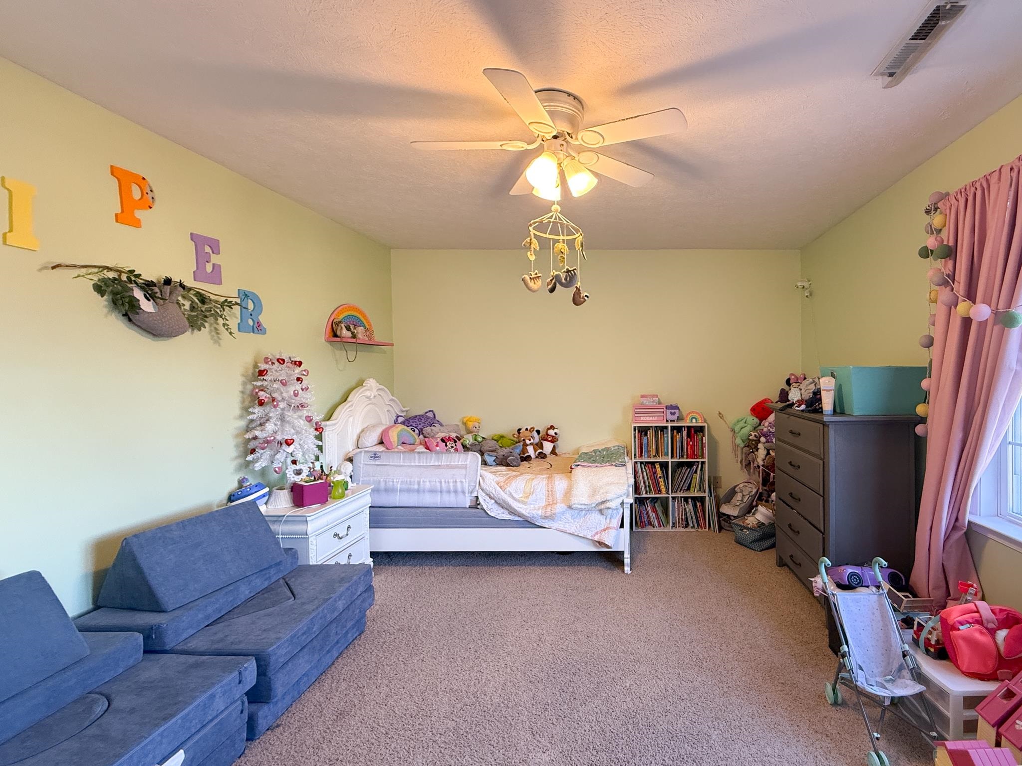 5868 FOXCROFT DR, ROCKINGHAM, Virginia 22801, 4 Bedrooms Bedrooms, ,2 BathroomsBathrooms,Residential,5868 FOXCROFT DR,672872 MLS # 672872 5868 FOXCROFT DR, ROCKINGHAM, Virginia 22801, 4 Bedrooms Bedrooms, ,2 BathroomsBathrooms,Residential,5868 FOXCROFT DR,672872 MLS # 672872