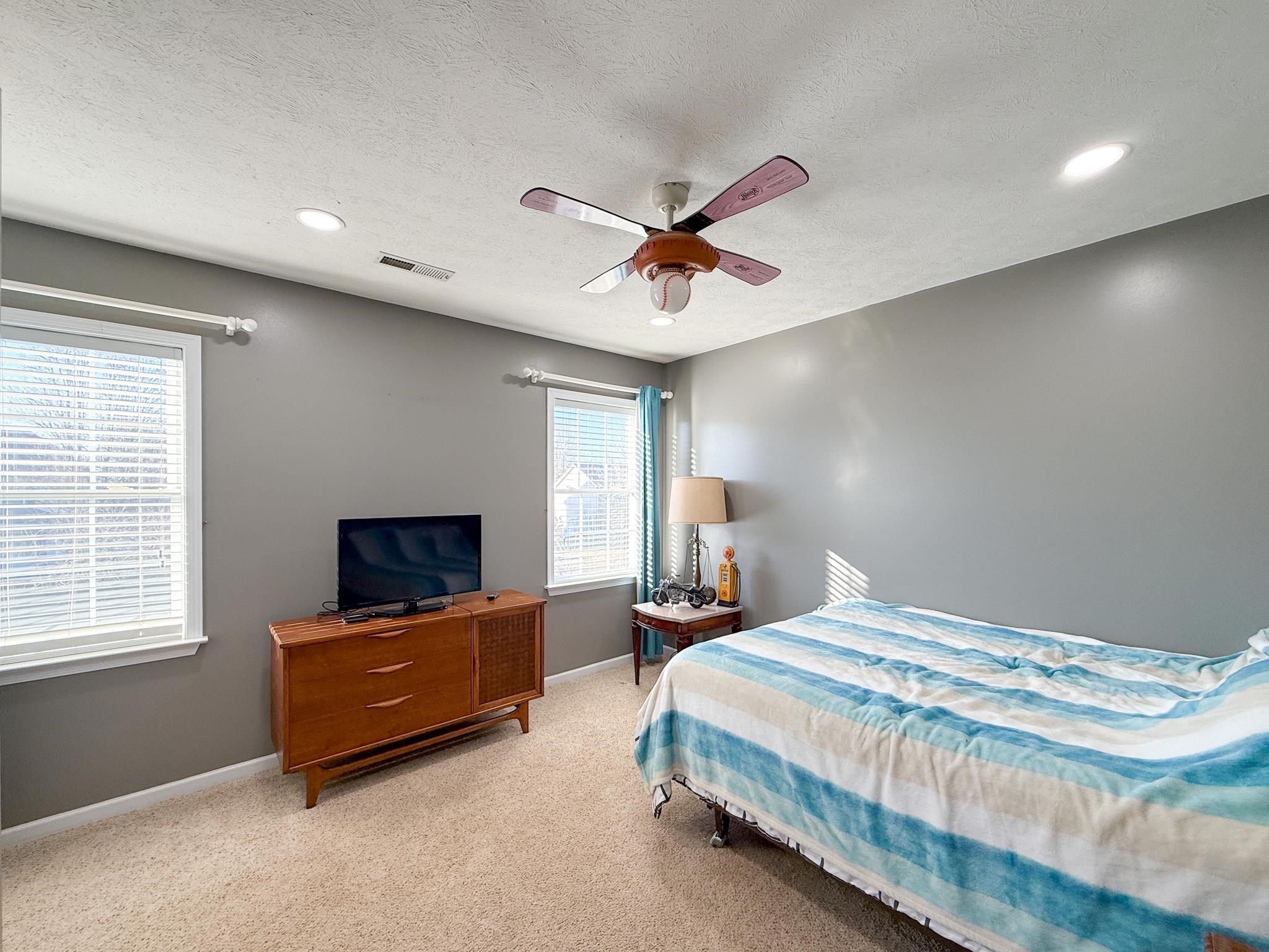 5868 FOXCROFT DR, ROCKINGHAM, Virginia 22801, 4 Bedrooms Bedrooms, ,2 BathroomsBathrooms,Residential,5868 FOXCROFT DR,672872 MLS # 672872 5868 FOXCROFT DR, ROCKINGHAM, Virginia 22801, 4 Bedrooms Bedrooms, ,2 BathroomsBathrooms,Residential,5868 FOXCROFT DR,672872 MLS # 672872