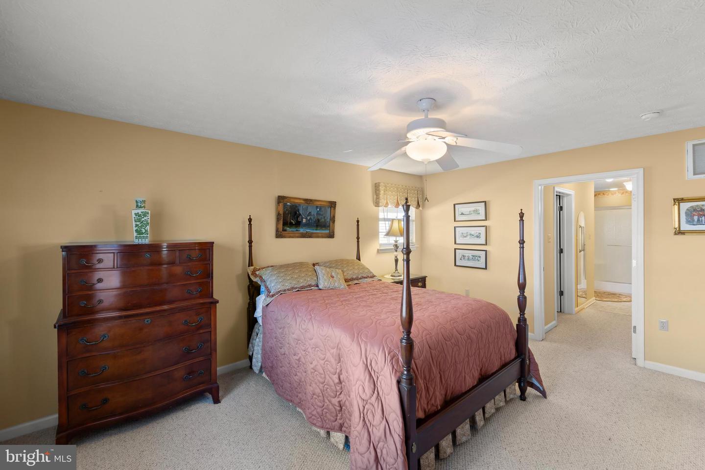 202 BUTTERSCOTCH CT, WINCHESTER, Virginia 22602, 3 Bedrooms Bedrooms, ,3 BathroomsBathrooms,Residential,For sale,202 BUTTERSCOTCH CT,VAFV2038036 MLS # VAFV2038036