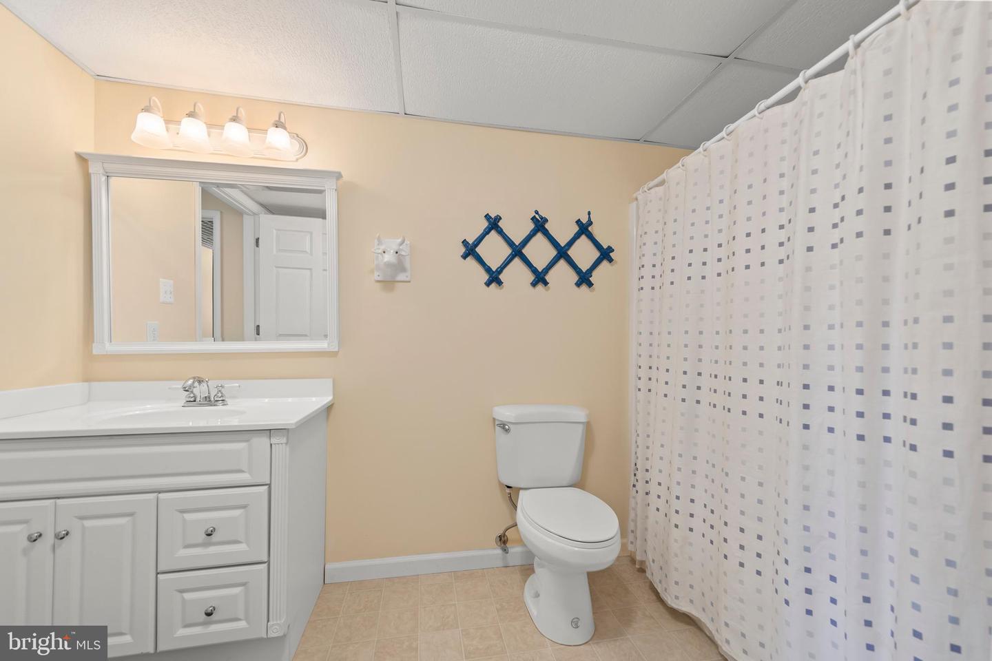 202 BUTTERSCOTCH CT, WINCHESTER, Virginia 22602, 3 Bedrooms Bedrooms, ,3 BathroomsBathrooms,Residential,For sale,202 BUTTERSCOTCH CT,VAFV2038036 MLS # VAFV2038036