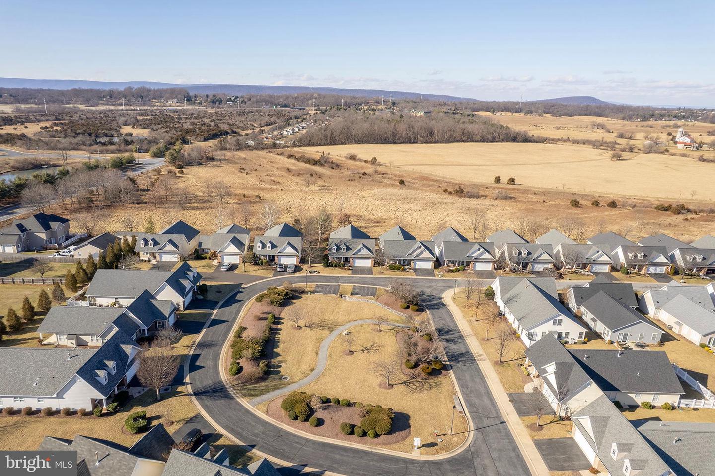 202 BUTTERSCOTCH CT, WINCHESTER, Virginia 22602, 3 Bedrooms Bedrooms, ,3 BathroomsBathrooms,Residential,For sale,202 BUTTERSCOTCH CT,VAFV2038036 MLS # VAFV2038036