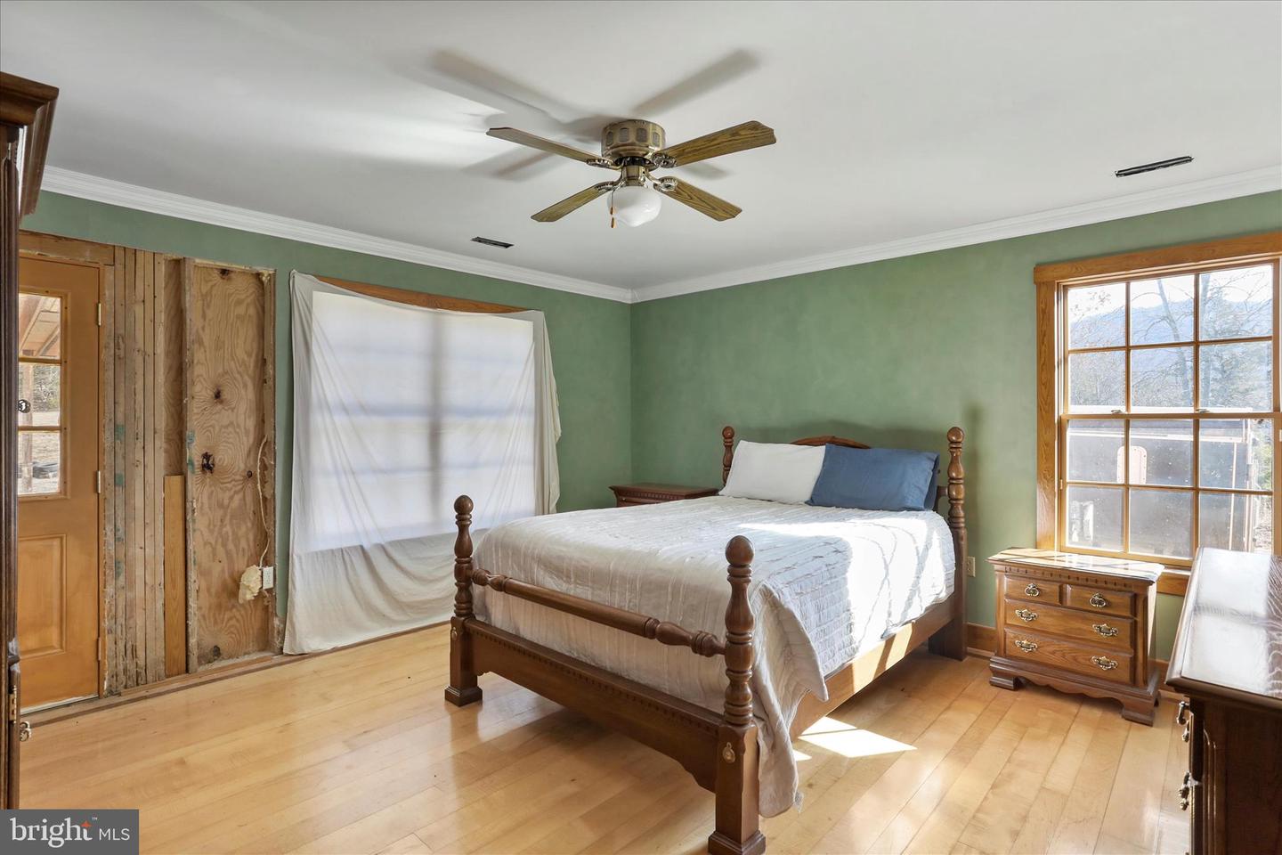 4520 SAINT DAVIDS CHURCH RD, FORT VALLEY, Virginia 22652, 3 Bedrooms Bedrooms, 9 Rooms Rooms,2 BathroomsBathrooms,Residential,For sale,4520 SAINT DAVIDS CHURCH RD,VASH2013060 MLS # VASH2013060