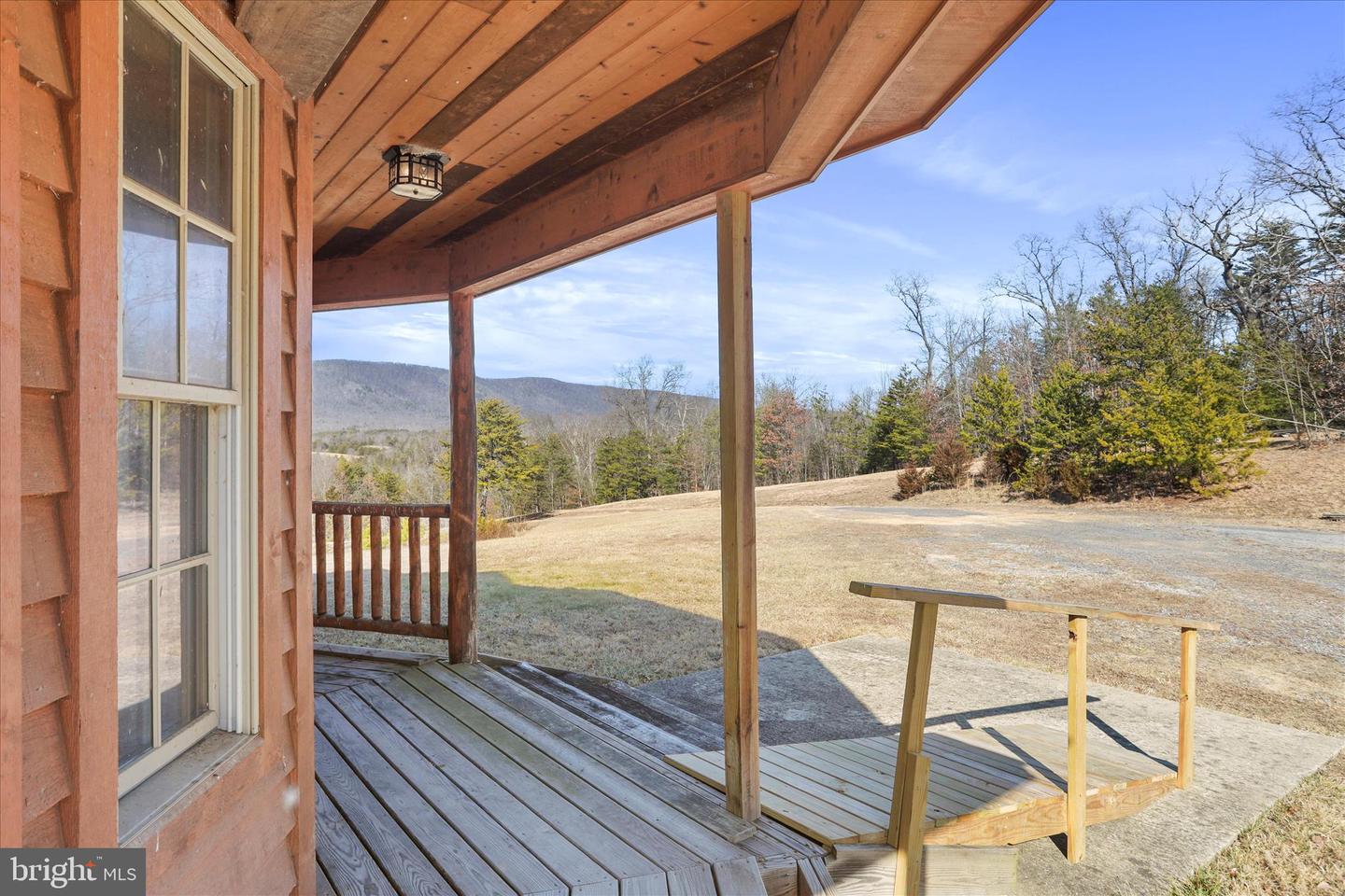 4520 SAINT DAVIDS CHURCH RD, FORT VALLEY, Virginia 22652, 3 Bedrooms Bedrooms, 9 Rooms Rooms,2 BathroomsBathrooms,Residential,For sale,4520 SAINT DAVIDS CHURCH RD,VASH2013060 MLS # VASH2013060