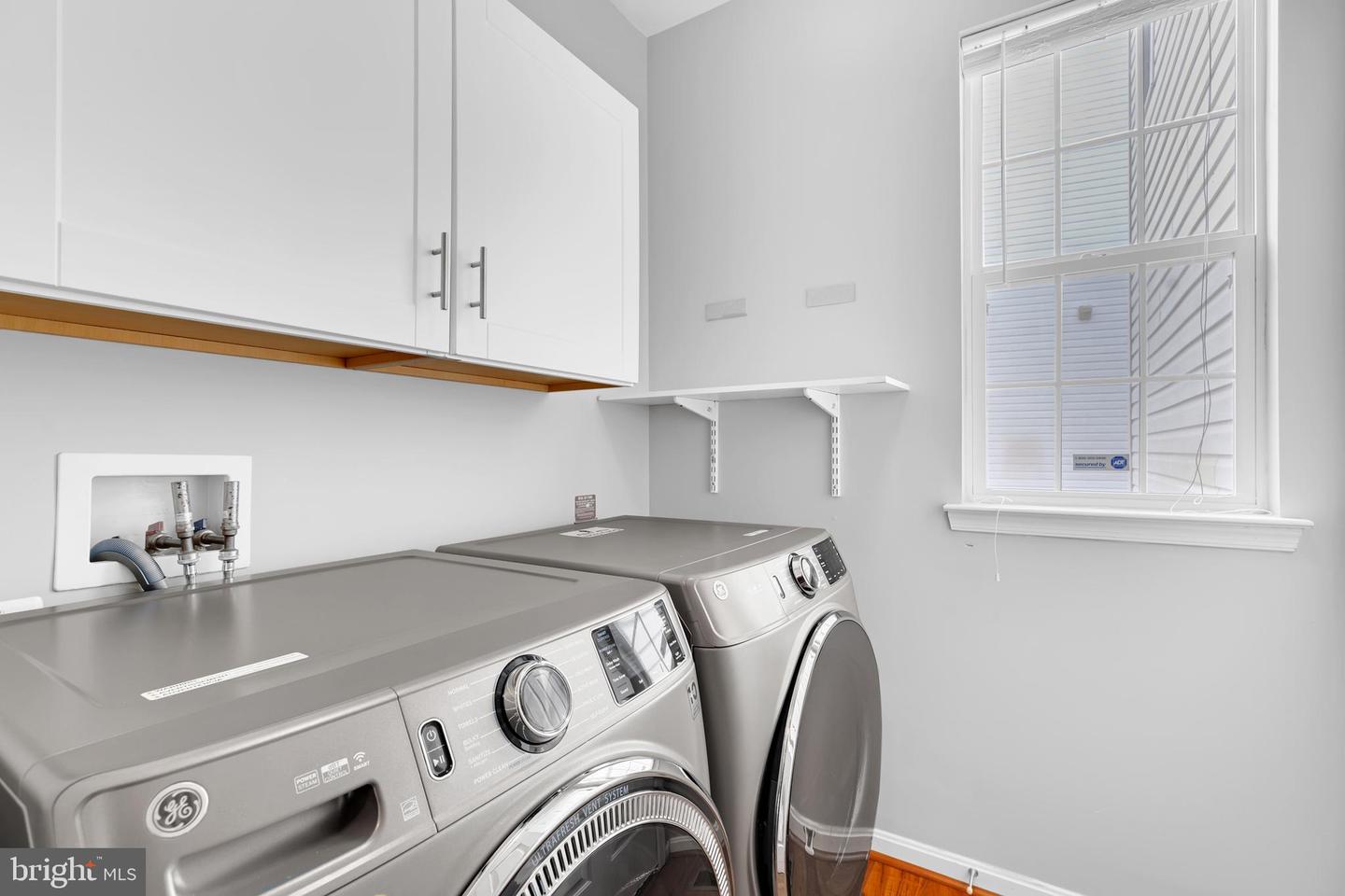 17397 TEDLER CIR, ROUND HILL, Virginia 20141, 5 Bedrooms Bedrooms, ,3 BathroomsBathrooms,Residential,For sale,17397 TEDLER CIR,VALO2111986 MLS # VALO2111986 17397 TEDLER CIR, ROUND HILL, Virginia 20141, 5 Bedrooms Bedrooms, ,3 BathroomsBathrooms,Residential,For sale,17397 TEDLER CIR,VALO2111986 MLS # VALO2111986