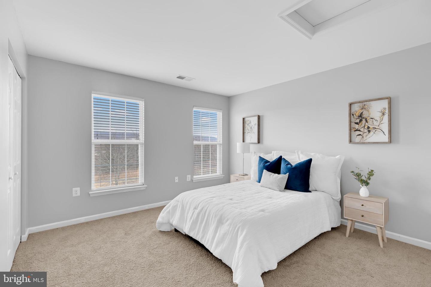 17397 TEDLER CIR, ROUND HILL, Virginia 20141, 5 Bedrooms Bedrooms, ,3 BathroomsBathrooms,Residential,For sale,17397 TEDLER CIR,VALO2111986 MLS # VALO2111986 17397 TEDLER CIR, ROUND HILL, Virginia 20141, 5 Bedrooms Bedrooms, ,3 BathroomsBathrooms,Residential,For sale,17397 TEDLER CIR,VALO2111986 MLS # VALO2111986