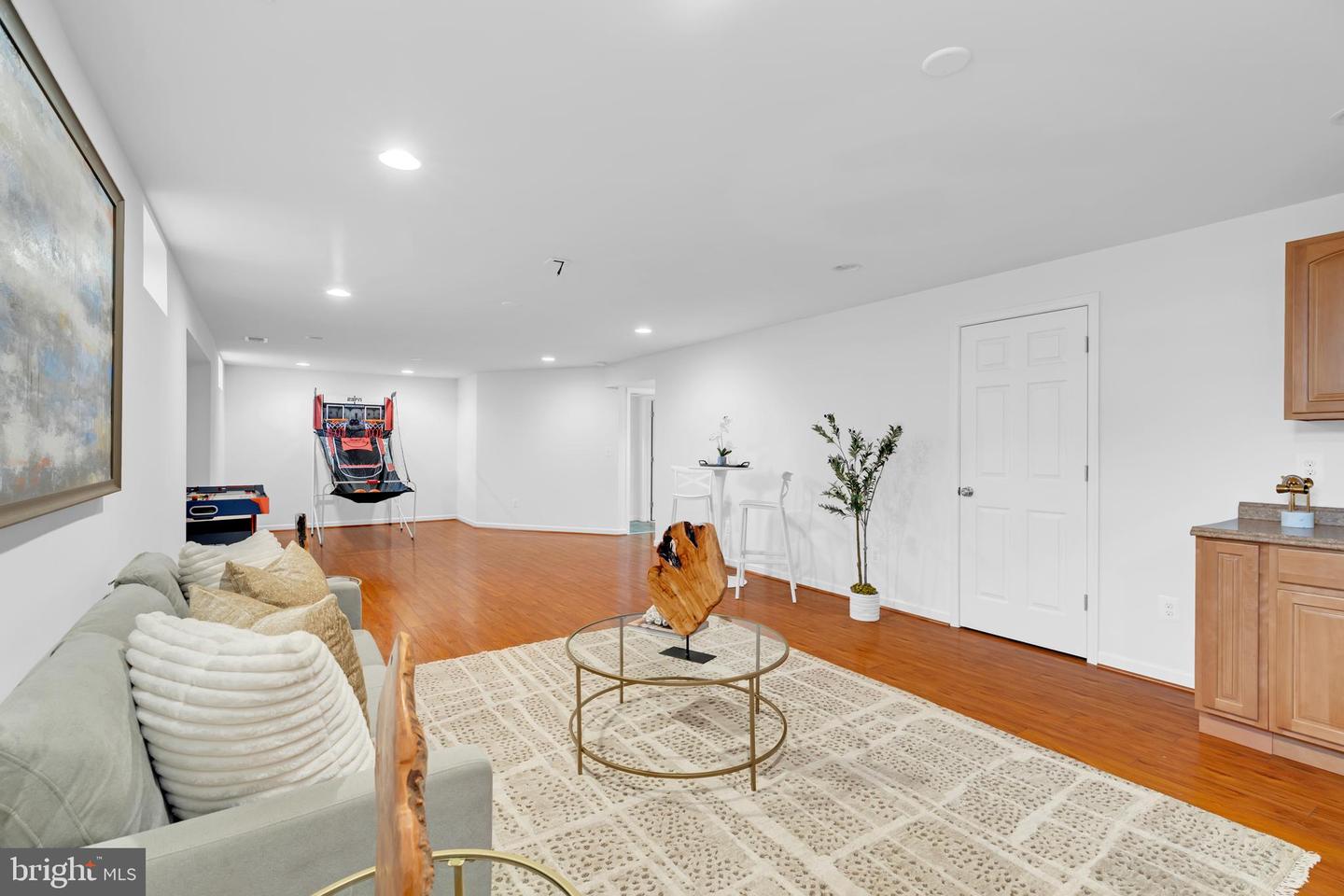 17397 TEDLER CIR, ROUND HILL, Virginia 20141, 5 Bedrooms Bedrooms, ,3 BathroomsBathrooms,Residential,For sale,17397 TEDLER CIR,VALO2111986 MLS # VALO2111986 17397 TEDLER CIR, ROUND HILL, Virginia 20141, 5 Bedrooms Bedrooms, ,3 BathroomsBathrooms,Residential,For sale,17397 TEDLER CIR,VALO2111986 MLS # VALO2111986