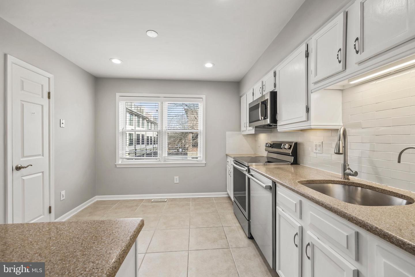 1104 N VERMONT ST, ARLINGTON, Virginia 22201, 4 Bedrooms Bedrooms, ,3 BathroomsBathrooms,Residential,For sale,1104 N VERMONT ST,VAAR2066730 MLS # VAAR2066730 1104 N VERMONT ST, ARLINGTON, Virginia 22201, 4 Bedrooms Bedrooms, ,3 BathroomsBathrooms,Residential,For sale,1104 N VERMONT ST,VAAR2066730 MLS # VAAR2066730