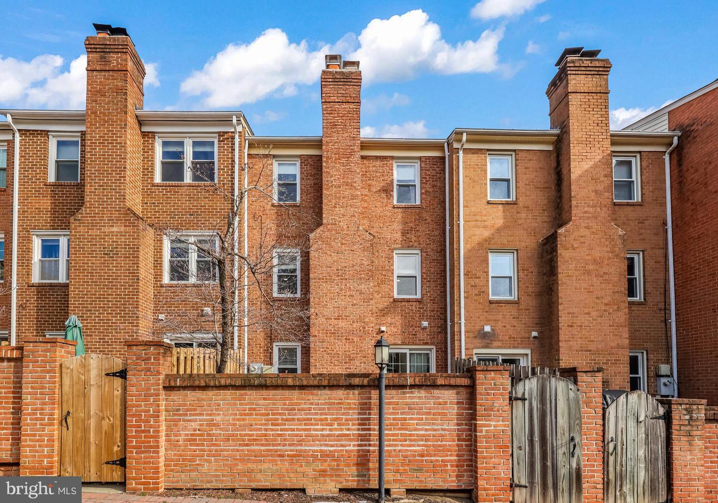 1104 N VERMONT ST, ARLINGTON, Virginia 22201, 4 Bedrooms Bedrooms, ,3 BathroomsBathrooms,Residential,For sale,1104 N VERMONT ST,VAAR2066730 MLS # VAAR2066730 1104 N VERMONT ST, ARLINGTON, Virginia 22201, 4 Bedrooms Bedrooms, ,3 BathroomsBathrooms,Residential,For sale,1104 N VERMONT ST,VAAR2066730 MLS # VAAR2066730