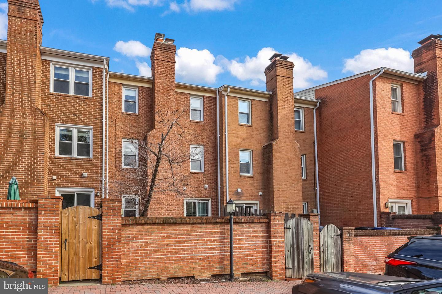 1104 N VERMONT ST, ARLINGTON, Virginia 22201, 4 Bedrooms Bedrooms, ,3 BathroomsBathrooms,Residential,For sale,1104 N VERMONT ST,VAAR2066730 MLS # VAAR2066730 1104 N VERMONT ST, ARLINGTON, Virginia 22201, 4 Bedrooms Bedrooms, ,3 BathroomsBathrooms,Residential,For sale,1104 N VERMONT ST,VAAR2066730 MLS # VAAR2066730