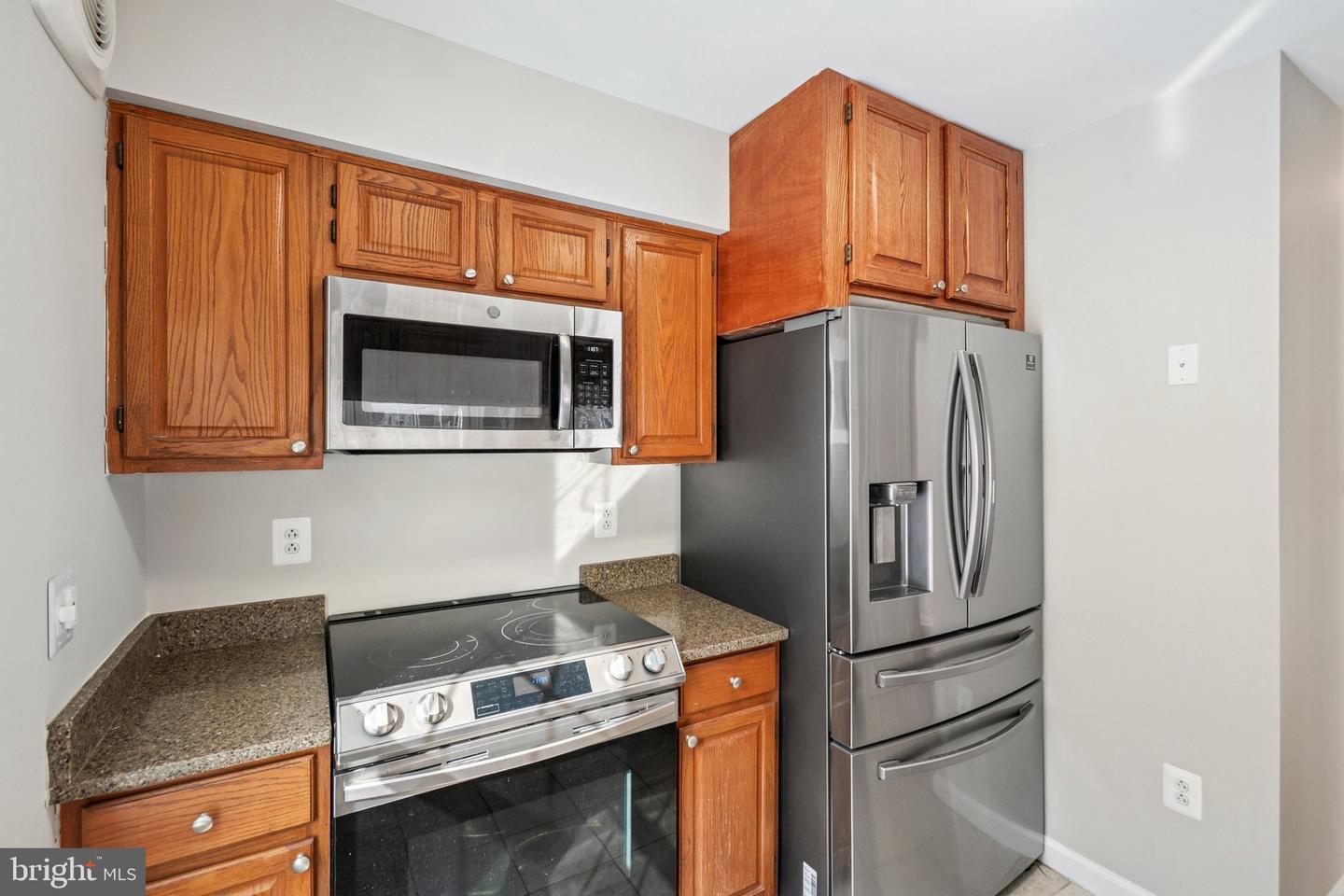 12138 SALEMTOWN DR, WOODBRIDGE, Virginia 22192, 2 Bedrooms Bedrooms, ,2 BathroomsBathrooms,Residential,For sale,12138 SALEMTOWN DR,VAPW2109302 MLS # VAPW2109302