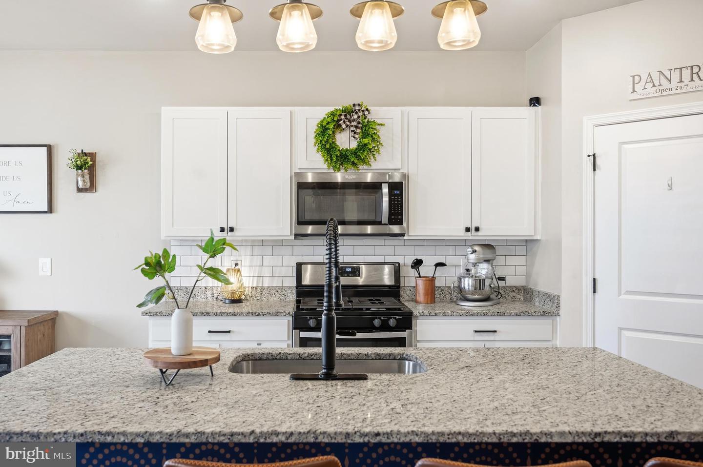 530 WEEKS CT, BERRYVILLE, Virginia 22611, 5 Bedrooms Bedrooms, ,3 BathroomsBathrooms,Residential,For sale,530 WEEKS CT,VACL2006290 MLS # VACL2006290 530 WEEKS CT, BERRYVILLE, Virginia 22611, 5 Bedrooms Bedrooms, ,3 BathroomsBathrooms,Residential,For sale,530 WEEKS CT,VACL2006290 MLS # VACL2006290