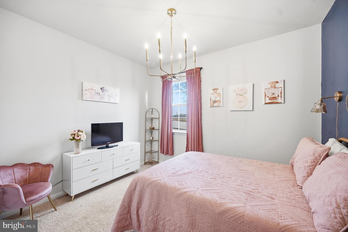 530 WEEKS CT, BERRYVILLE, Virginia 22611, 5 Bedrooms Bedrooms, ,3 BathroomsBathrooms,Residential,For sale,530 WEEKS CT,VACL2006290 MLS # VACL2006290 530 WEEKS CT, BERRYVILLE, Virginia 22611, 5 Bedrooms Bedrooms, ,3 BathroomsBathrooms,Residential,For sale,530 WEEKS CT,VACL2006290 MLS # VACL2006290